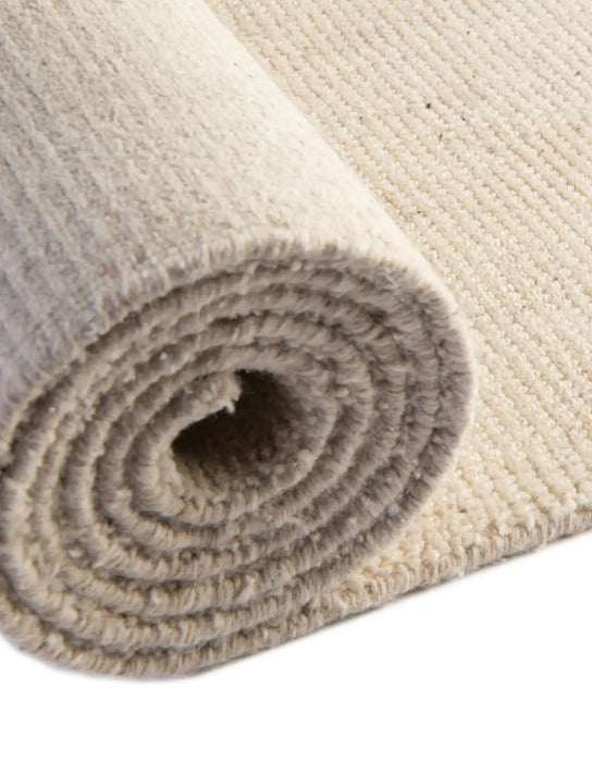 Natural Wool 6 x 9 Area Rug