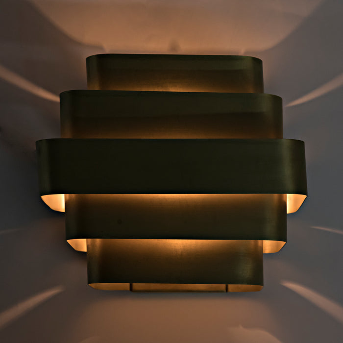 Baas Sconce, Metal with Brass Finish