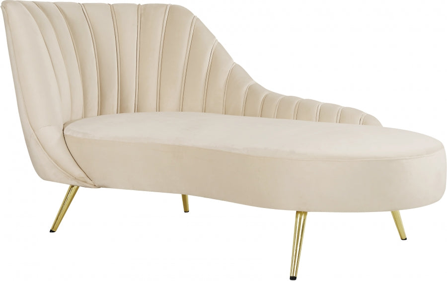 Cream Velvet Pleated chaise