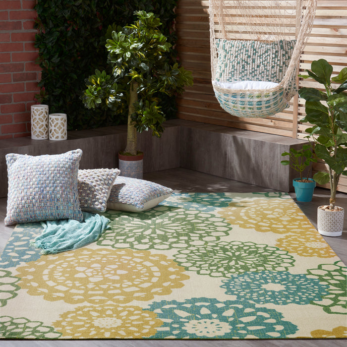 Waverly Sun N Shade SND72 Blue and Green 5'x8' Ornate Medallion Area Rug