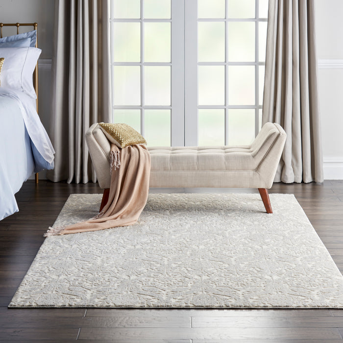 kathy ireland Home Sahara KI390 Silver and Ivory 4'x6'  Area Rug