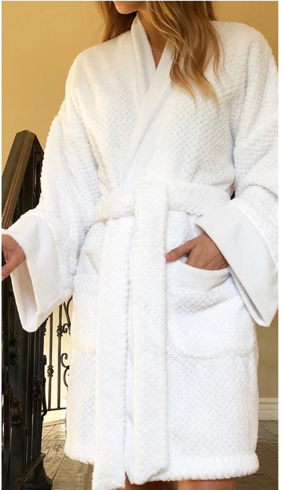 Keikico Luxury Short Robe