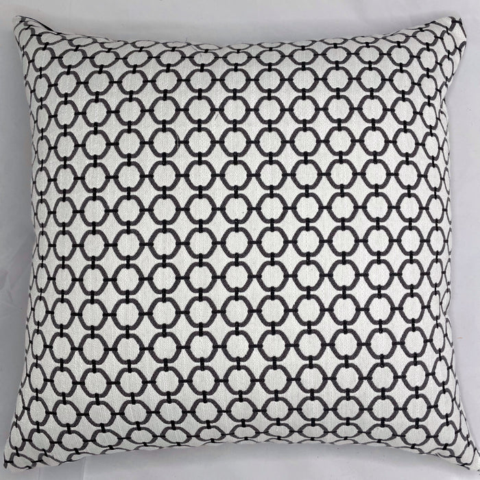 Black and white circle 24” pillow case
