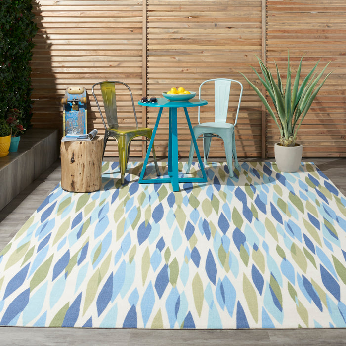 Nourison Sun N Shade SND01 Green 7'x10'  Area Rug