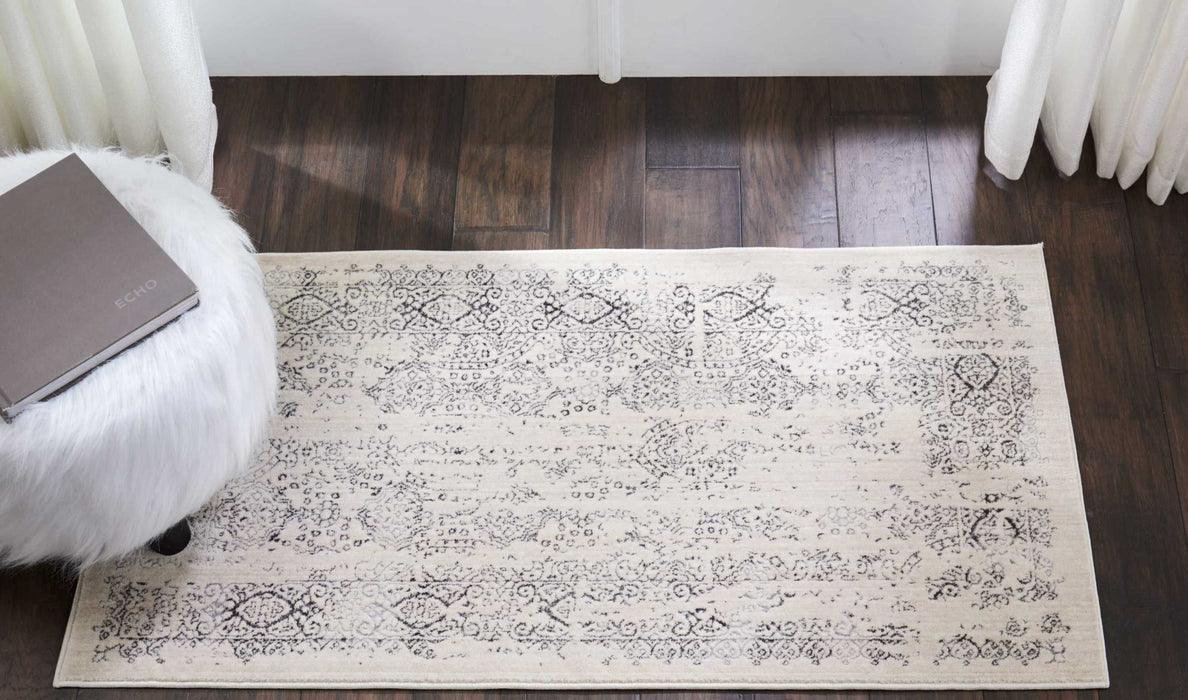 Kathy Ireland Silver Screen 2' X 4' Ivory White Vintage Area Rug